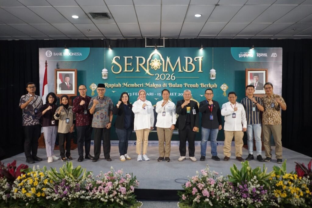 Kepala Kantor Perwakilan Bank Indonesia Provinsi Jawa Tengah, M. Noor Nugroho bersama jajaran membuka rangkaian kegiatan SERAMBI