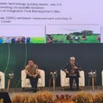 Penguatan pertanian berkelanjutan berbasis teknologi CSA–Biochar dibahas dalam talkshow lintas lembaga oleh Bank Indonesia, Kementerian Pertanian, dan akademisi Undip di Jawa Tengah, Senin (9/2/2026). Kegiatan ini menekankan peningkatan produktivitas padi, mitigasi perubahan iklim, serta penyusunan model bisnis agar teknologi biochar dapat diterapkan dan direplikasi secara berkelanjutan.