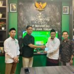 Kerja sama publikasi pendidikan dijalin LP Ma’arif Nahdlatul Ulama bersama Radio Rasika di Semarang pada 3 Maret 2026 untuk memperluas penyebaran informasi program pendidikan. Kolaborasi dilakukan melalui siaran radio yang menghadirkan konten edukatif, literasi publik, serta publikasi kegiatan sekolah secara rutin kepada masyarakat.