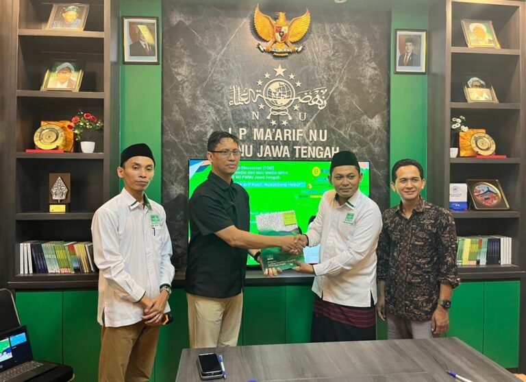 Kerja sama publikasi pendidikan dijalin LP Ma’arif Nahdlatul Ulama bersama Radio Rasika di Semarang pada 3 Maret 2026 untuk memperluas penyebaran informasi program pendidikan. Kolaborasi dilakukan melalui siaran radio yang menghadirkan konten edukatif, literasi publik, serta publikasi kegiatan sekolah secara rutin kepada masyarakat.