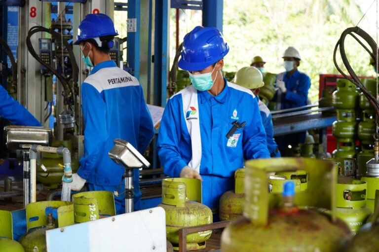 Tambahan pasokan lebih dari 9 juta tabung LPG 3 kilogram disiapkan PT Pertamina Patra Niaga Regional Jawa Bagian Tengah di wilayah Jawa Tengah dan DIY selama Ramadan hingga Idulfitri 2026, melalui penyaluran fakultatif dan extra dropping guna menjaga ketersediaan energi saat arus mudik dan libur panjang.