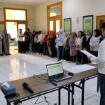 Mutasi 22 pegawai dilakukan PT Bank Salatiga oleh manajemen dipimpin Tejo Herlambang di Salatiga, Jumat (27/3/2026), sebagai langkah penyegaran organisasi pasca Lebaran, guna meningkatkan kinerja melalui transformasi SDM, penguatan fungsi hukum, serta penerapan prinsip kerja profesional, transparan, dan akuntabel