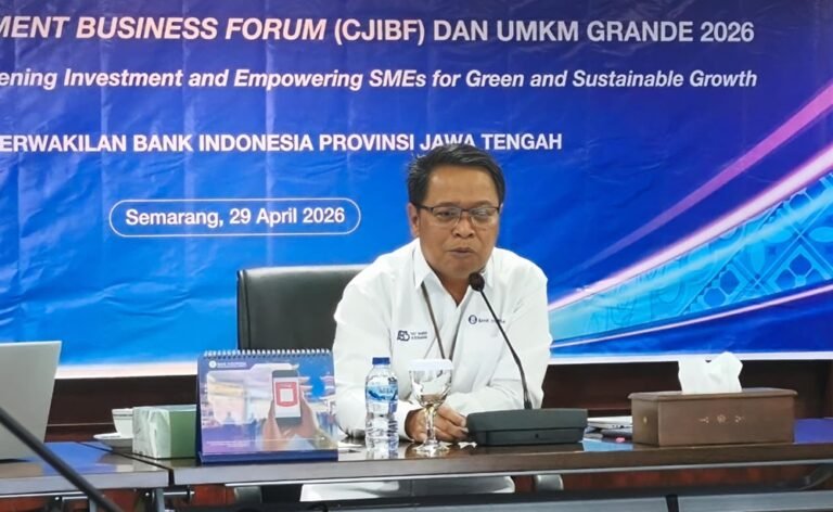 Pemerintah bersama Bank Indonesia menggelar Central Java Investment Business Forum (CJIBF) 2026 di Semarang pada 11–12 Mei 2026 untuk mempertemukan investor dan pelaku usaha guna mendorong investasi berkelanjutan, sekaligus memperkuat UMKM melalui UMKM Grande 2026 sebagai pendukung pertumbuhan ekonomi daerah yang inklusif