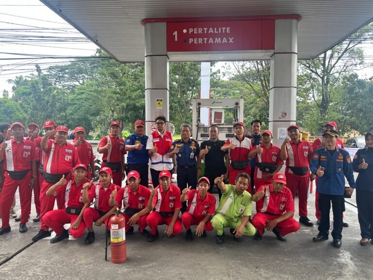 Insiden motor terbakar di SPBU Sriwijaya dijelaskan Pertamina melalui Taufiq Kurniawan di Semarang usai viral, sebagai klarifikasi publik karena tudingan kelalaian, dilakukan berdasarkan hasil CCTV dan investigasi internal yang menyebut operator telah bekerja sesuai SOP serta kebakaran dipicu kerusakan kendaraan konsumen.