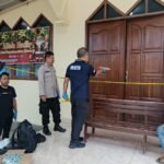 Polres Semarang menyelidiki kasus pencurian yang menyasar tiga gereja di Kecamatan Getasan, Kabupaten Semarang, sejak Februari hingga April 2026, dengan pelaku diduga memanfaatkan kondisi sepi pada pagi hingga siang hari, sementara polisi meningkatkan patroli, memeriksa saksi, dan melakukan olah TKP untuk mengungkap pelaku.