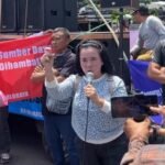 Ratusan korban Koperasi BLN menggelar aksi di Polda Jawa Tengah, Semarang, Rabu (1/4/2026), menuntut pengembalian dana dan penuntasan kasus. Massa dari berbagai daerah mendesak polisi bertindak tegas karena sudah lama menunggu kejelasan atas dugaan pengelolaan dana tidak transparan.