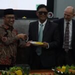 UKSW meluncurkan Center for the Study of Religion and Christian-Muslim Relations (CSR-CMR) pada 16 April 2026 di kampus Salatiga untuk memperkuat dialog lintas agama. Program ini digagas bersama Kementerian Agama guna mengurangi konflik dan membangun toleransi melalui riset, kolaborasi global, serta agenda INSPIRE 2026.