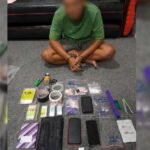 Polda Jawa Tengah mengungkap peredaran 49 paket sabu seberat 65,75 gram di Kabupaten Semarang dan Kota Salatiga, Rabu (22/4/2026), hasil penyelidikan bersama Polres Salatiga. Tiga tersangka residivis ditangkap melalui pengembangan informasi masyarakat, dengan modus sistem ranjau dan penyimpanan di beberapa lokasi serta kamar kos.