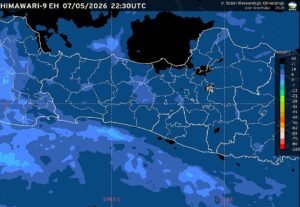 Badan Meteorologi, Klimatologi, dan Geofisika (BMKG) memprakirakan cuaca Semarang dan Jawa Tengah pada Jumat, 8 Mei 2026, didominasi kondisi cerah berawan hingga berawan dengan potensi hujan ringan sampai lebat di wilayah pegunungan yang dapat disertai petir dan angin kencang pada sore hingga malam hari.