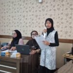 Sejumlah siswa SD dan SMP di Salatiga memaparkan hasil riset isu perkotaan dalam audiensi bersama Bappeda, Senin (4/5/2026), dengan menyoroti penurunan debit mata air dan kondisi ruang terbuka hijau, sebagai bagian pembelajaran berbasis proyek yang mendorong solusi nyata melalui observasi dan wawancara lapangan.