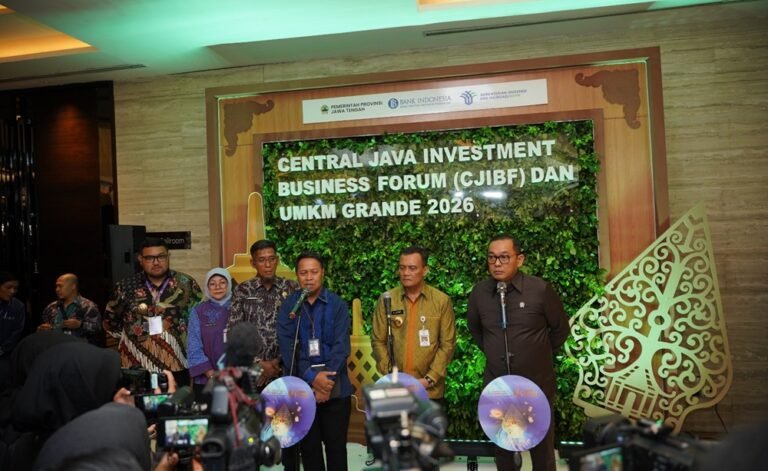 Perekonomian Jawa Tengah tumbuh 5,89 persen pada triwulan I 2026 didukung investasi dan penguatan UMKM. Dalam CJIBF dan UMKM Grande 2026 di Semarang, Bank Indonesia dan Pemprov Jateng mempromosikan 17 proyek investasi unggulan serta memperluas akses pasar global bagi pelaku UMKM melalui digitalisasi dan business matching internasional.