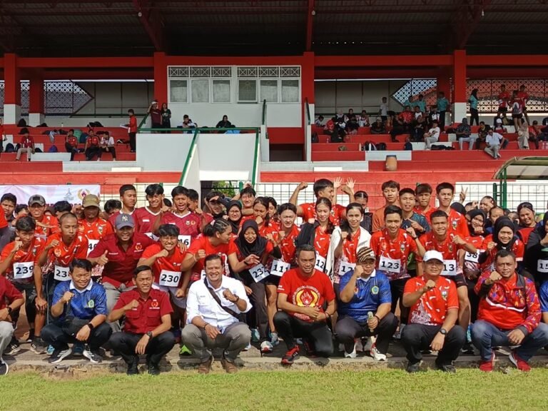 KONI Kabupaten Semarang menggelar tes fisik bagi 268 atlet dari 38 cabang olahraga di GOR Pandanaran Wujil, Sabtu (9/5/2026), sebagai persiapan menghadapi Porprov Jateng 2026. Pengujian bersama Universitas Ngudi Waluyo dilakukan untuk memetakan kesiapan fisik dan mental atlet sebelum memasuki tahap latihan lanjutan.