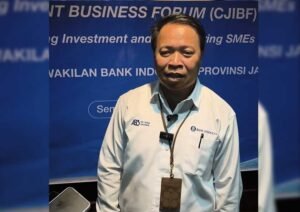 Kera-Ekor-Panjang-Jarah-Warung-dan-Serang-Warga-Bandungan,-Satu-Orang-Terluka