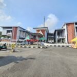 Terminal Tipe A Tingkir Salatiga menghadirkan fasilitas titik jemput ojek online selama 24 jam sejak 17 Maret 2026 untuk meningkatkan kenyamanan penumpang bus. Fasilitas berupa tenda dan ruang tunggu itu dikelola bersama komunitas ojek online serta ojek pangkalan agar layanan transportasi lanjutan lebih aman, tertata, dan nyaman.