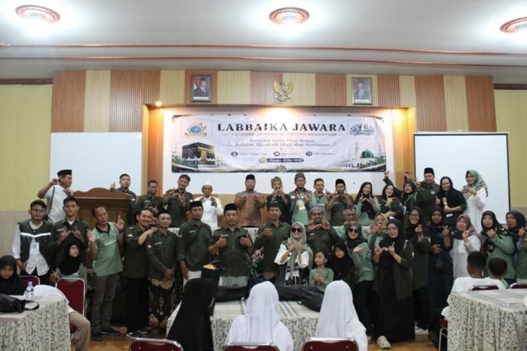 Yayasan Jama'ah Waskitho Nusantara Boyolali mengajak lebih dari 100 anak asuh yatim dan piatu mengikuti kunjungan edukatif ke sejumlah destinasi wisata di Kota Semarang, termasuk praktik manasik haji di Firdaus Fatimah Zahra, pada Mei 2026. Kegiatan ini digelar untuk memperluas wawasan, memperkuat nilai keagamaan, serta membentuk karakter, kemandirian, dan kepedulian sosial anak melalui pembelajaran langsung di luar kelas.