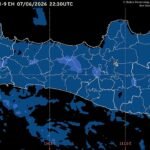 Badan Meteorologi, Klimatologi, dan Geofisika (BMKG) memprakirakan cuaca Semarang dan sebagian besar wilayah Jawa Tengah pada Senin, 8 Juni 2026, didominasi kondisi cerah hingga cerah berawan. Suhu udara di Semarang berkisar 25–34 derajat Celsius dengan kelembapan 50–85 persen, sementara hujan ringan berpotensi terjadi secara tidak merata di kawasan pegunungan dan dataran tinggi pada sore hingga awal malam.