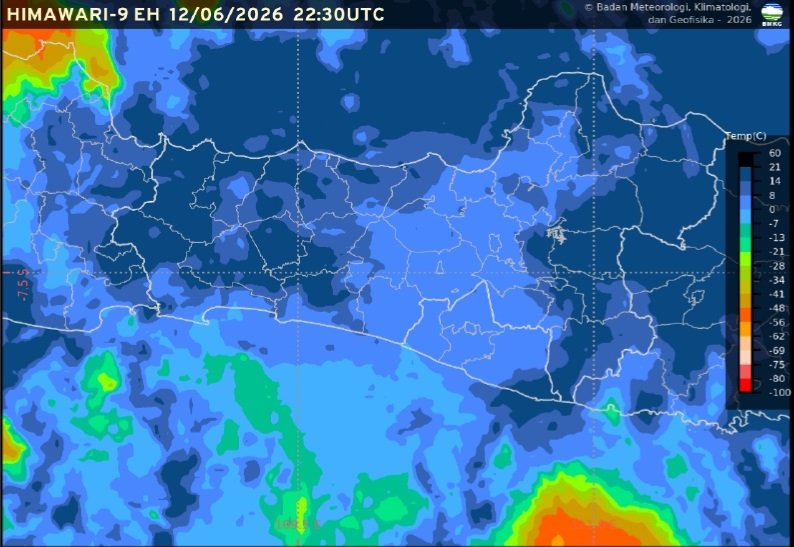 Badan Meteorologi, Klimatologi, dan Geofisika (BMKG) Stasiun Meteorologi Kelas II Ahmad Yani Semarang memprakirakan cuaca Semarang dan Jawa Tengah pada Sabtu, 13 Juni 2026 didominasi cerah berawan hingga berawan dengan potensi hujan pada sore hingga malam. Suhu udara di Semarang diperkirakan berkisar 27–34 derajat Celsius dengan kelembapan 55–85 persen dan potensi cuaca ekstrem di sejumlah wilayah Jawa Tengah.