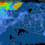Badan Meteorologi, Klimatologi, dan Geofisika (BMKG) memprakirakan cuaca Semarang dan sebagian besar wilayah Jawa Tengah pada Rabu, 24 Juni 2026, didominasi kondisi cerah berawan hingga berawan. Hujan ringan hingga sedang berpotensi terjadi secara tidak merata pada sore hingga awal malam di kawasan pegunungan dan dataran tinggi akibat kondisi atmosfer yang mendukung pertumbuhan awan hujan.