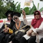 Kampus Sahabat Lansia, Kisah UKSW Menjaga Semangat Belajar di Usia Senja