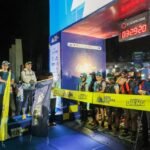 Dieng Caldera Race 2026 yang berlangsung pada 19–21 Juni di kawasan Dieng, Jawa Tengah, menarik ribuan pelari dari berbagai daerah dan mancanegara. Kategori 25K menjadi favorit karena menghadirkan rute baru menuju puncak Gunung Sindoro yang lebih menantang. Peserta harus menghadapi elevasi ekstrem dan suhu dingin pegunungan, namun tetap disuguhi panorama alam khas Dieng yang memukau sepanjang lintasan.