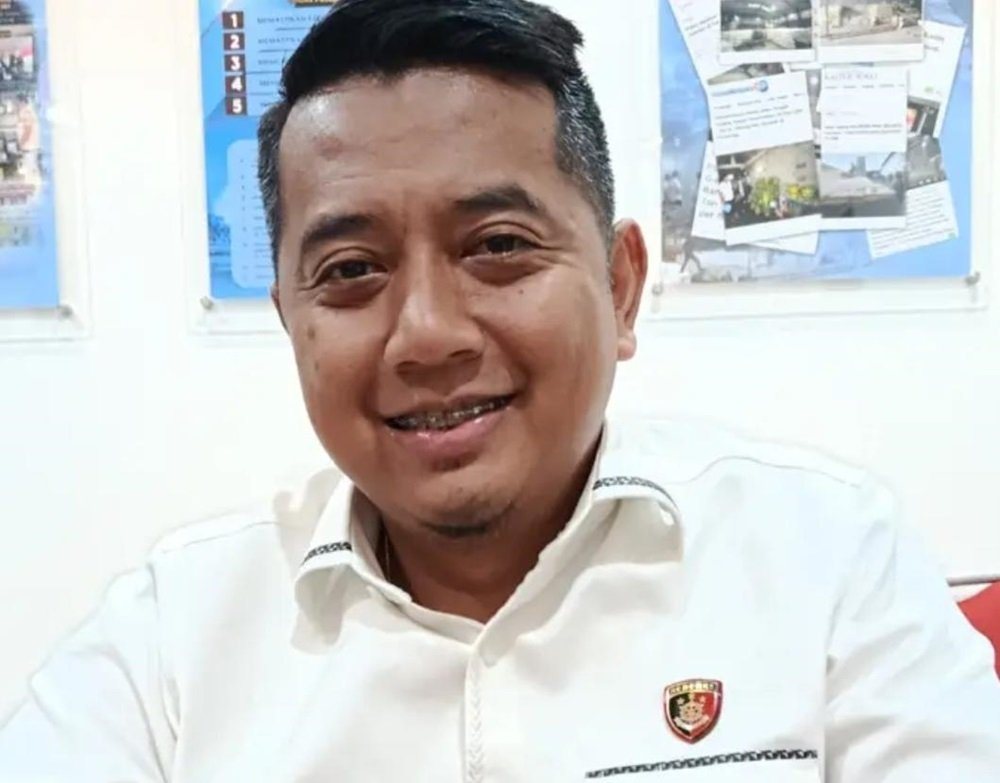 Polda Jawa Tengah mulai menyelidiki penyebab krisis pasokan sapi di Kota Salatiga yang memicu pedagang daging mogok berjualan selama lima hari. Kasubdit 1 Indagsi Ditreskrimsus Polda Jateng AKBP Muhammad Solikhin Fery menyatakan, Jumat (26/6/2026), pihaknya berkoordinasi dengan Satgas Pangan dan instansi terkait untuk mengusut kemungkinan penimbunan atau permainan harga, sekaligus memastikan kelangkaan murni akibat pasokan yang menurun.