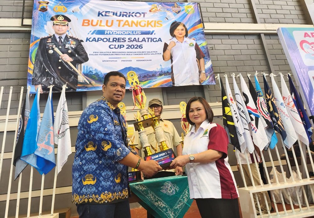 Sedikitnya 400 atlet dari berbagai kelompok usia mengikuti Kejuaraan Kota (Kejurkot) Bulutangkis Kota Salatiga di GOR SMUKI Salatiga yang berlangsung selama lima hari. Kejuaraan yang digelar PBSI Kota Salatiga ini mempertandingkan 21 nomor sebagai upaya pembinaan, penjaringan atlet potensial, serta mendukung lahirnya prestasi bulutangkis hingga tingkat nasional dan internasional.