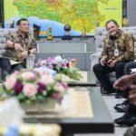Pemerintah Provinsi Jawa Tengah mendukung rencana pengembangan kawasan Rawa Pening di Kabupaten Semarang sebagai destinasi wisata air unggulan setelah muncul minat investasi dari PT Pandawa Sapto Dewi Pesisir, Kamis (25/6/2026). Pengembangan yang mencakup rumah makan apung, vila, dan wahana air itu akan dilakukan secara bertahap dengan tetap mengutamakan fungsi konservasi serta pengelolaan sumber daya air berkelanjutan.