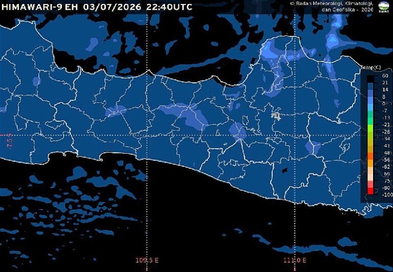 Badan Meteorologi, Klimatologi, dan Geofisika (BMKG) memprakirakan cuaca Semarang dan Jawa Tengah pada Sabtu, 04 Juli 2026, didominasi kondisi cerah hingga cerah berawan. Observasi pukul 05.40 WIB mencatat suhu Semarang 26,4 derajat Celsius dan kelembapan 78 persen, sementara hujan ringan berpotensi terjadi tidak merata di sekitar pegunungan serta dataran tinggi pada sore hingga awal malam.