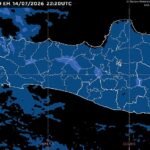 Badan Meteorologi, Klimatologi, dan Geofisika (BMKG) memprakirakan cuaca Semarang dan Jawa Tengah pada Rabu, 15 Juli 2026, didominasi kondisi cerah hingga cerah berawan. Hasil pengamatan pukul 05.20 WIB menunjukkan suhu udara Semarang 26,0 derajat Celsius dengan kelembapan 71 persen, sementara hujan ringan berpotensi terjadi secara tidak merata di wilayah pegunungan dan dataran tinggi Jawa Tengah pada sore hingga awal malam.