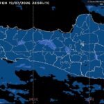 Badan Meteorologi, Klimatologi, dan Geofisika (BMKG) memprakirakan cuaca Semarang dan Jawa Tengah pada Senin, 20 Juli 2026, didominasi kondisi cerah hingga cerah berawan. Hasil pengamatan pukul 06.00 WIB mencatat suhu udara di Semarang 23,8 derajat Celsius dengan kelembapan 90 persen, sementara hujan ringan berpotensi terjadi di sebagian wilayah pegunungan dan dataran tinggi pada sore hingga awal malam.