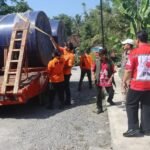 BPBD Kabupaten Semarang menyalurkan tandon dan 3.000 liter air bersih ke Desa Bantal dan Plumutan, Bancak, untuk menghadapi musim kemarau 2026.