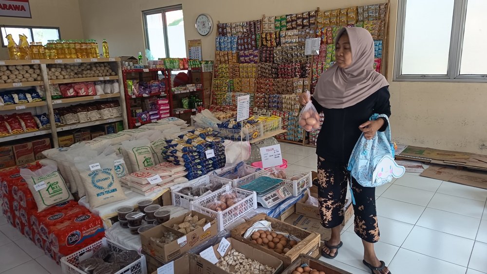 Wakil Ketua Komisi B DPRD Kabupaten Semarang Said Riswanto menilai Koperasi Desa/Kelurahan (Kopdes) Merah Putih berpotensi menjadi penggerak ekonomi masyarakat sekaligus bersaing dengan ritel modern. Pernyataan itu disampaikan usai meninjau Kopdes Merah Putih di Bergas Kidul dan Lodoyong, Selasa (21/7/2026), dengan syarat kelengkapan barang, dukungan fasilitas, dan kepastian regulasi pengelolaan koperasi terus diperkuat.