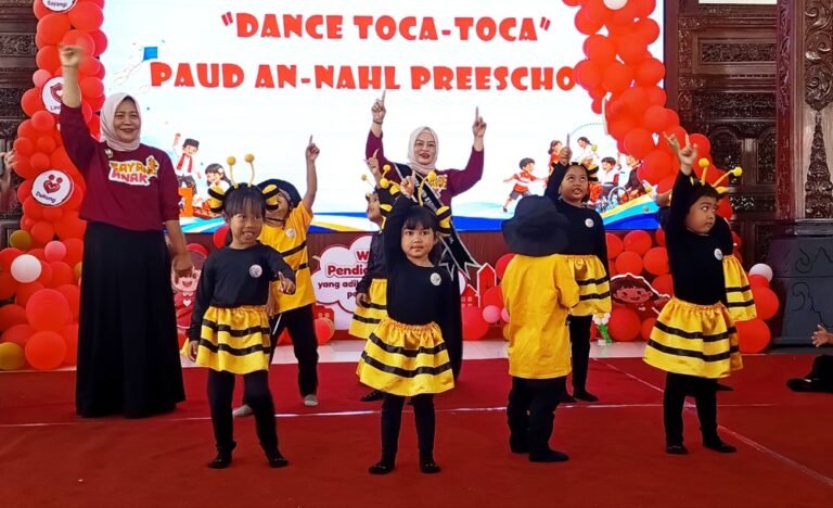 Kasus kekerasan terhadap anak di Kabupaten Semarang menurun menjadi 35 kasus pada semester pertama 2026 setelah sebelumnya terus meningkat dalam tiga tahun terakhir. DP3AKB Kabupaten Semarang menyampaikan penurunan tersebut saat peringatan Hari Anak Nasional, Kamis (23/7/2026), sembari menegaskan perlindungan anak berkebutuhan khusus tetap diprioritaskan melalui pendampingan korban, pencegahan perundungan, serta penguatan layanan pendidikan inklusif dan rencana beasiswa bagi 1.682 anak inklusi pada 2027.
