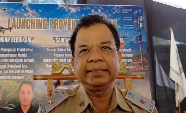 Pemerintah Kabupaten Semarang melalui Kepala Kesbangpol Suyana mengungkapkan Kabupaten Semarang menempati peringkat ketujuh kasus narkoba tertinggi di Jawa Tengah berdasarkan data BNN Jawa Tengah. Pernyataan itu disampaikan di Ungaran, Rabu (29/7/2026), menyusul meningkatnya penyalahgunaan narkoba yang menyasar pelajar dan ditemukannya kasus penanaman ganja oleh seorang warga. Pemkab pun memperkuat pencegahan melalui program Gada Krisna dengan membentuk relawan antinarkoba hingga tingkat desa.