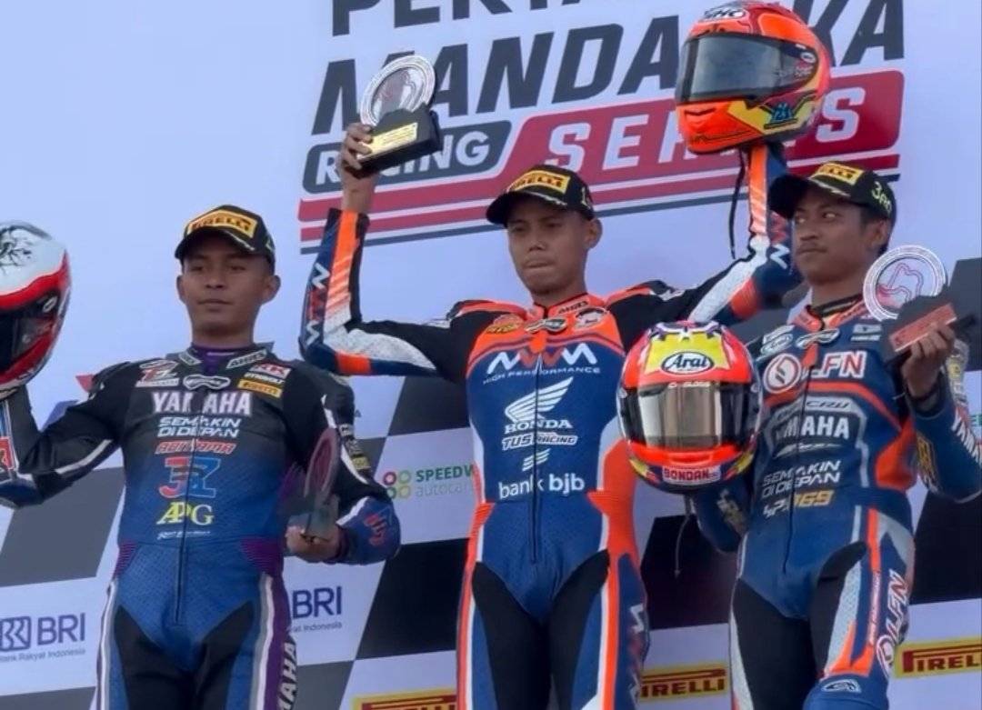 Pembalap asal Gedanganak, Kecamatan Ungaran Timur, Kabupaten Semarang, Irfan Ardiansyah tampil dominan pada Kejuaraan Nasional Mandalika Racing Series (MRS) 2026 seri ketiga di Sirkuit Internasional Pertamina Mandalika, Lombok Tengah, 24–26 Juli 2026. Membela Honda NWN TUS Ilegal Racing Team, Irfan memenangi race pertama, race kedua, serta menjadi yang tercepat pada sesi Superpole kelas Nasional Sport (NS) 250, sekaligus melanjutkan tren positifnya setelah meraih hasil impresif di Malaysia Superbike Championship 2026.