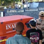 Kepolisian Resor Semarang mengungkap kematian seorang pria berusia 59 tahun di Desa Wringinputih, Kecamatan Bergas, Kabupaten Semarang, merupakan akibat penganiayaan setelah hasil autopsi dari proses ekshumasi menemukan luka benda tumpul dan retak pada tulang tengkorak korban. Polisi menetapkan seorang pria berusia sekitar 20 tahun sebagai tersangka setelah keluarga melaporkan dugaan penganiayaan yang terjadi pada 21 Juni 2026.