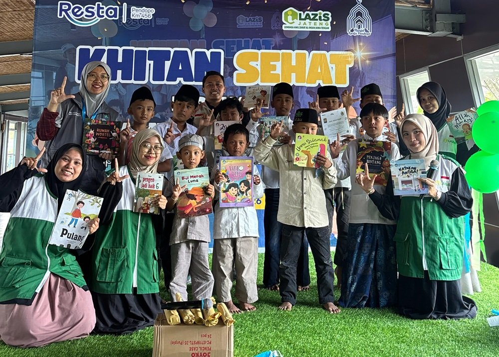 LAZIS Jateng Cabang Salatiga bekerja sama dengan Resta Pendopo KM 456 menggelar Khitan Ceria 2026 bagi 30 anak yatim, piatu, dan dhuafa di Baok, Ujung-Ujung, Pabelan, Kabupaten Semarang, Kamis (2/7/2026). Program tahun ketiga ini memberikan layanan sosial sekaligus mengajak peserta yang memasuki masa baligh meningkatkan ketaatan beribadah dan membiasakan salat lima waktu.