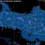 BMKG Stasiun Meteorologi Jenderal Ahmad Yani memprakirakan cuaca Semarang dan Jawa Tengah pada Sabtu, 22 Agustus 2026, didominasi cerah berawan hingga berawan. Observasi pukul 05.00 WIB mencatat Semarang berawan dengan suhu 26,2°C, kelembapan 77% dan angin timur 12 km/jam. Hujan ringan lokal berpotensi terjadi di wilayah pegunungan dan sekitarnya.