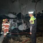 Alami Laka Tunggal Rabu Dini Hari, Innova Tergelincir hingga Terbakar di JLS Salatiga