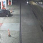 Daihatsu Xenia bernopol D 1712 DW terbakar sekitar 100 meter setelah mengisi BBM di SPBU Kampung Kali, Jalan Mayjen Sutoyo, Semarang, Senin (17/8/2026) malam. Pertamina menyebut pengemudi diketahui merokok sebelum kendaraan terbakar, sementara penyebab pasti insiden masih menunggu hasil pemeriksaan forensik dan keterangan resmi kepolisian.