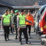 Polres Semarang meningkatkan upaya pencegahan kebakaran hutan dan lahan (karhutla) memasuki musim kemarau dengan memperkuat kesiapsiagaan personel, memetakan wilayah rawan, serta mengintensifkan patroli terpadu bersama TNI, BPBD, dan instansi terkait. Kapolres Semarang, Heru Dwi Purnomo, menegaskan langkah tersebut dilakukan untuk meminimalkan risiko kebakaran melalui pencegahan, edukasi masyarakat, dan penegakan hukum terhadap pelaku pembakaran lahan.