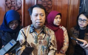 Bank Indonesia mencatat pengguna QRIS di Jawa Tengah mencapai 9,08 juta hingga Juni 2026, menempatkan Jateng sebagai provinsi dengan jumlah pengguna terbesar ketiga secara nasional. Pertumbuhan tersebut menunjukkan semakin luasnya penerimaan pembayaran digital, sementara jumlah merchant QRIS mencapai 4,52 juta dan menjadi yang terbesar keempat secara nasional.