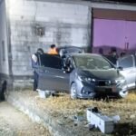 Polres Semarang memastikan mayat yang ditemukan di dalam mobil Honda Jazz di wilayah Gubug, Kabupaten Grobogan, pada Jumat (7/8/2026), merupakan Chandra Waskito, pemilik konter Royal Phone di Kelurahan Pojoksari, Kecamatan Ambarawa. Korban diduga tewas akibat tindak pidana pencurian dengan kekerasan. Polisi masih memburu pelaku serta mengumpulkan keterangan saksi dan barang bukti untuk mengungkap kronologi serta motif kejahatan.