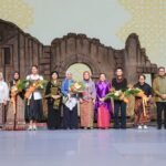 Sebanyak 11 UMKM binaan Bank Indonesia dari Jawa Tengah mencatat transaksi Rp2,94 miliar dalam Karya Kreatif Indonesia (KKI) 2026 di JICC Jakarta, 20–23 Agustus. Capaian tersebut meningkat Rp1,93 miliar dibandingkan 2025, didorong perluasan produk terkurasi serta peluang kerja sama bisnis dengan pasar domestik dan mancanegara.