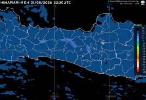 BMKG memprakirakan cuaca Semarang dan Jawa Tengah pada Selasa, 1 September 2026, didominasi cerah hingga cerah berawan. Hasil pengamatan pukul 05.30 WIB mencatat suhu Semarang 25,9°C, kelembapan 77 persen, serta angin dari tenggara 10 km/jam. Kondisi kemarau juga meningkatkan potensi kebakaran hutan dan lahan serta gelombang tinggi di perairan selatan.