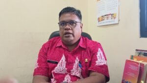 Sebanyak 756 pekerja PT Sumber Graha Sejahtera (SGS) di Kecamatan Tengaran, Kabupaten Semarang, terkena PHK akibat efisiensi perusahaan pada 2026. Disnaker Kabupaten Semarang menyebut keputusan tersebut telah disepakati melalui perjanjian bersama, sementara pembayaran pesangon rata-rata Rp30 juta per pekerja dilakukan bertahap selama 10 bulan karena tekanan industri perkayuan.