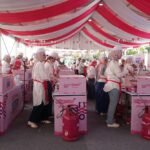 Sebanyak 8.100 porsi Ayam Kecap Rempah Nusantara dimasak serentak di sembilan kota Indonesia pada Minggu (6/9/2026), termasuk 750 porsi di Semarang. Kegiatan Bright Gas bersama pelanggan dan komunitas tersebut digelar untuk memperingati Hari Pelanggan Nasional sekaligus membidik pencatatan Rekor MURI.