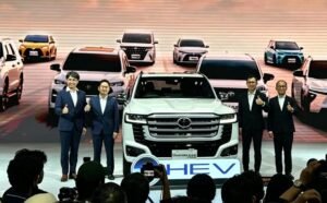 Nasmoco menghadirkan lima model Toyota dalam GIIAS Semarang 2026 di Muladi Dome, Undip Tembalang, 30 September–4 Oktober 2026. Kelima model tersebut meliputi bZ4X Touring Battery EV, Land Cruiser 300 Hybrid EV, Hilux Double Cabin, Alphard Hybrid EV, dan Veloz Hybrid EV “Cut Body” untuk memperkenalkan pilihan kendaraan serta teknologi elektrifikasi kepada masyarakat.