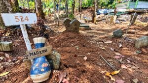 Relokasi Makam Wonokendeng di Lingkungan Lonjong, Ngampin, Ambarawa, Kabupaten Semarang, yang terdampak pembangunan Tol Jogja-Bawen masih menunggu tindak lanjut Pemkab Semarang. Warga telah memilih lahan pengganti sekitar 5.000 meter persegi, tetapi proses pembelian belum berjalan. Kepastian dibutuhkan karena makam lama masih digunakan dan menampung sekitar 550 makam.