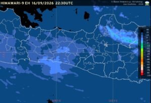 BMKG memprakirakan cuaca Semarang dan Jawa Tengah pada Kamis, 17 September 2026, didominasi cerah hingga cerah berawan. Observasi di Semarang pukul 05.30 WIB mencatat suhu 25,5°C dan kelembapan 76%, dengan angin tenggara 3 km/jam. Kondisi cerah berawan berlanjut hingga sore, sementara masyarakat diminta mewaspadai kemudahan kebakaran hutan dan lahan.
